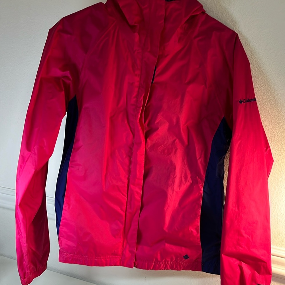 Excellent condition Columbia raincoat